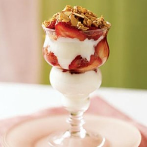 0406p210-brunch-parfaits-m