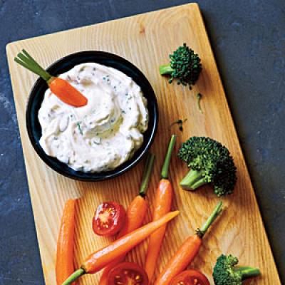 1204p27-creamy-ranch-style-dip-m