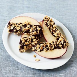 1109p38-chocolate-granola-apple-wedges-m